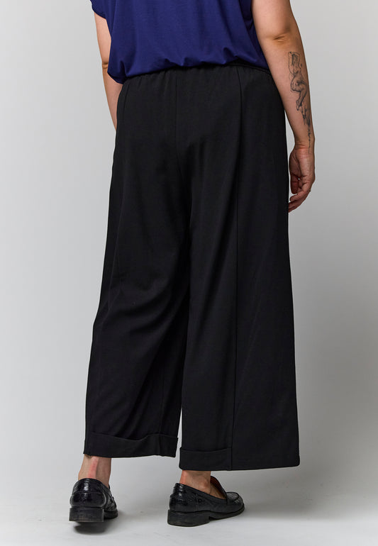 Hose mit raffinierten Details