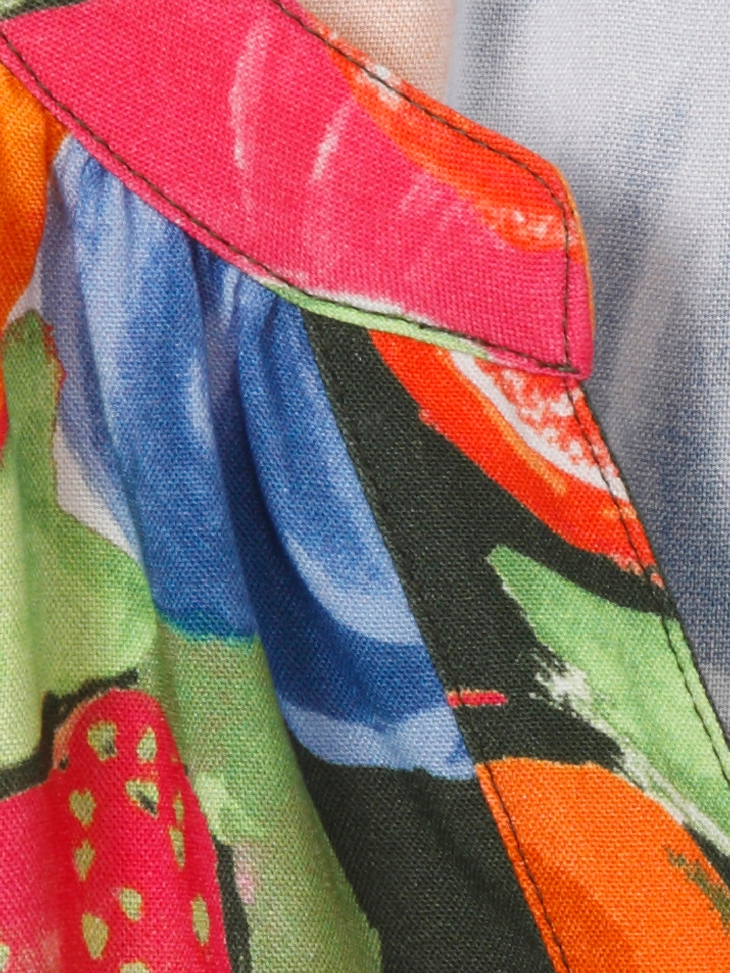 Sommerkleid mit buntem Druck