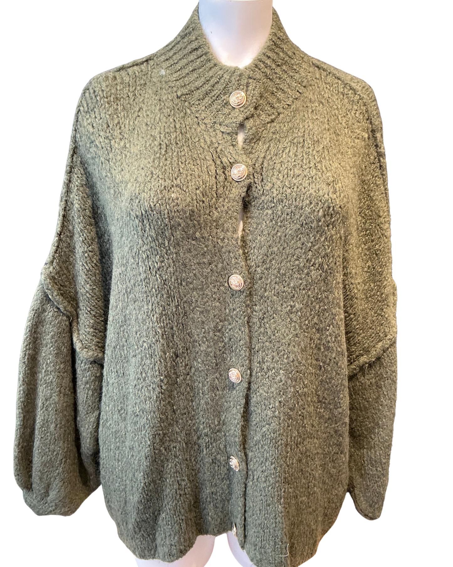 Trendige Strickjacke mit Goldknöpfen