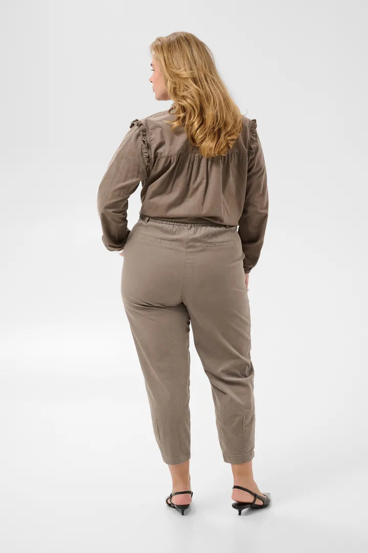 Hose „Barell-Fit“ in Babycord