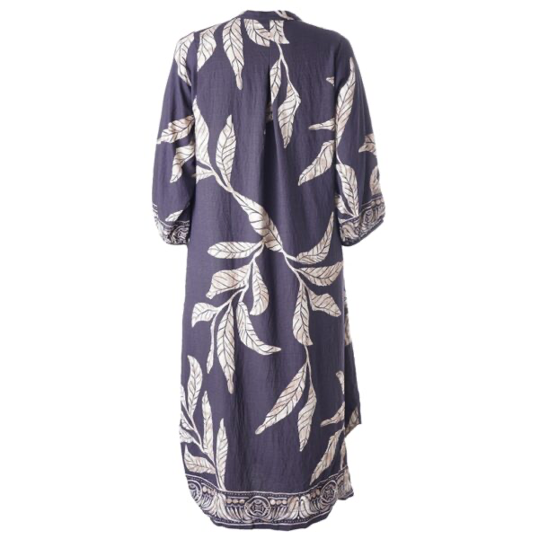 Herbstkleid mit Blätterprint