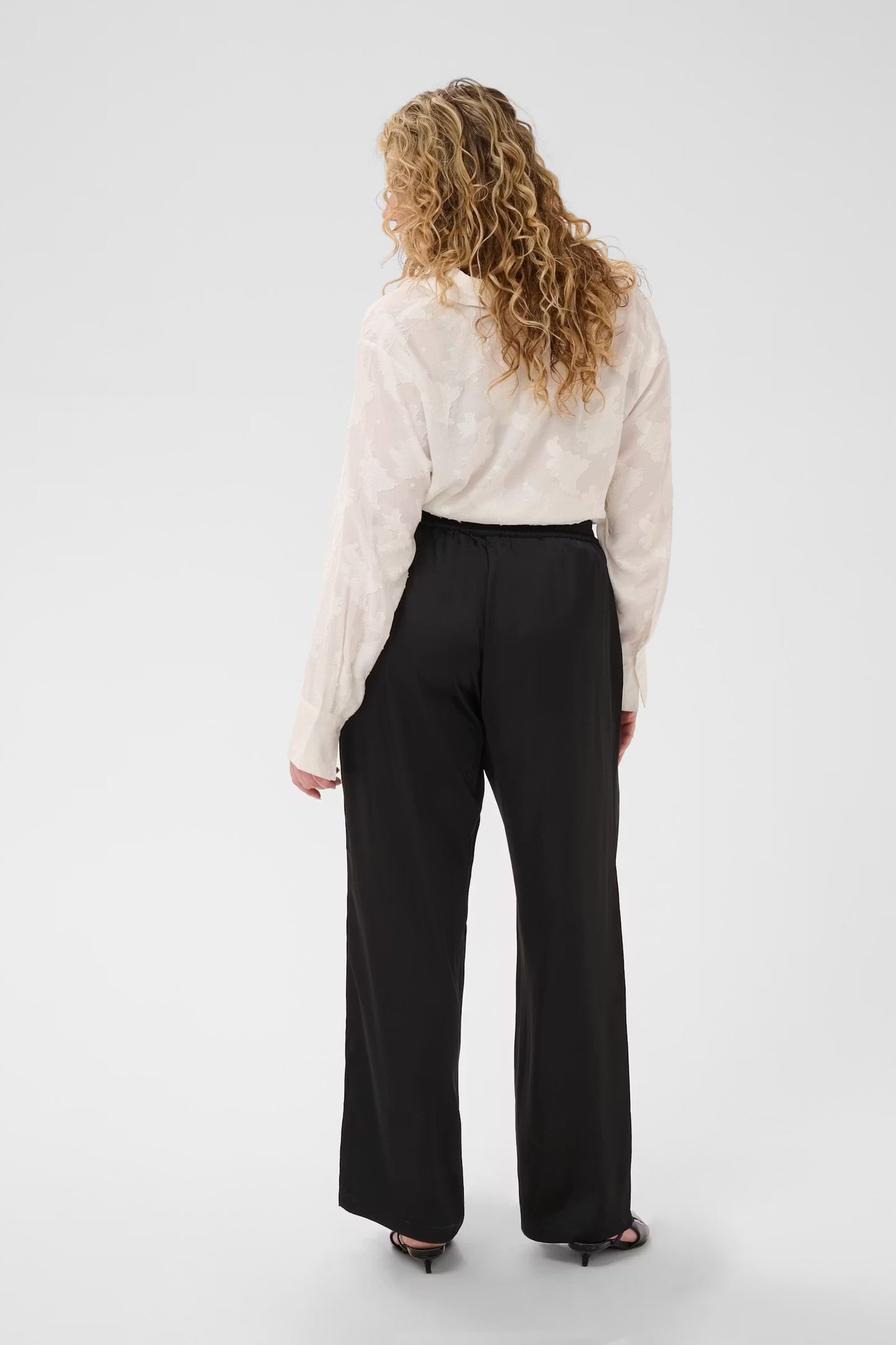 Hose in Satin-Optik