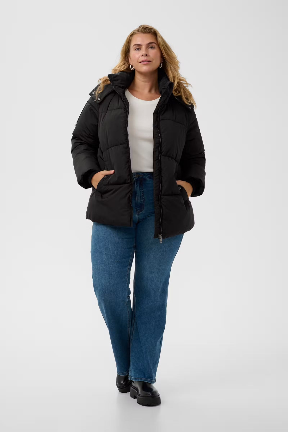 Steppjacke mit Kapuze