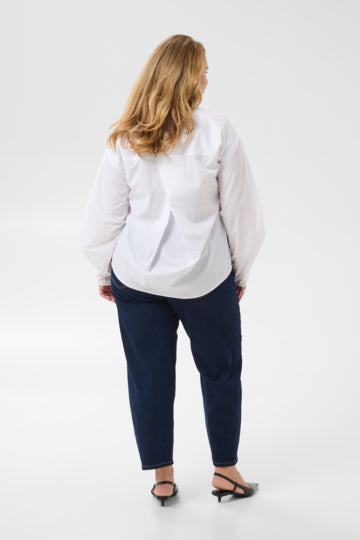 Bluse mit raffinierten Details