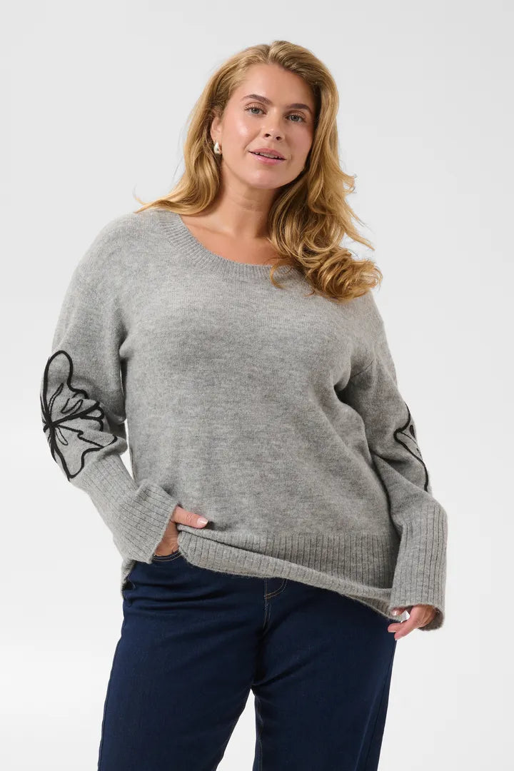 Pullover mit Applikationen