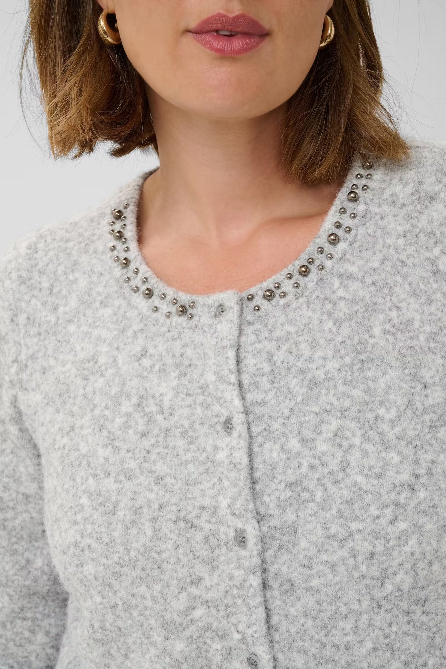 Kurzer Cardigan mit Verzierungen