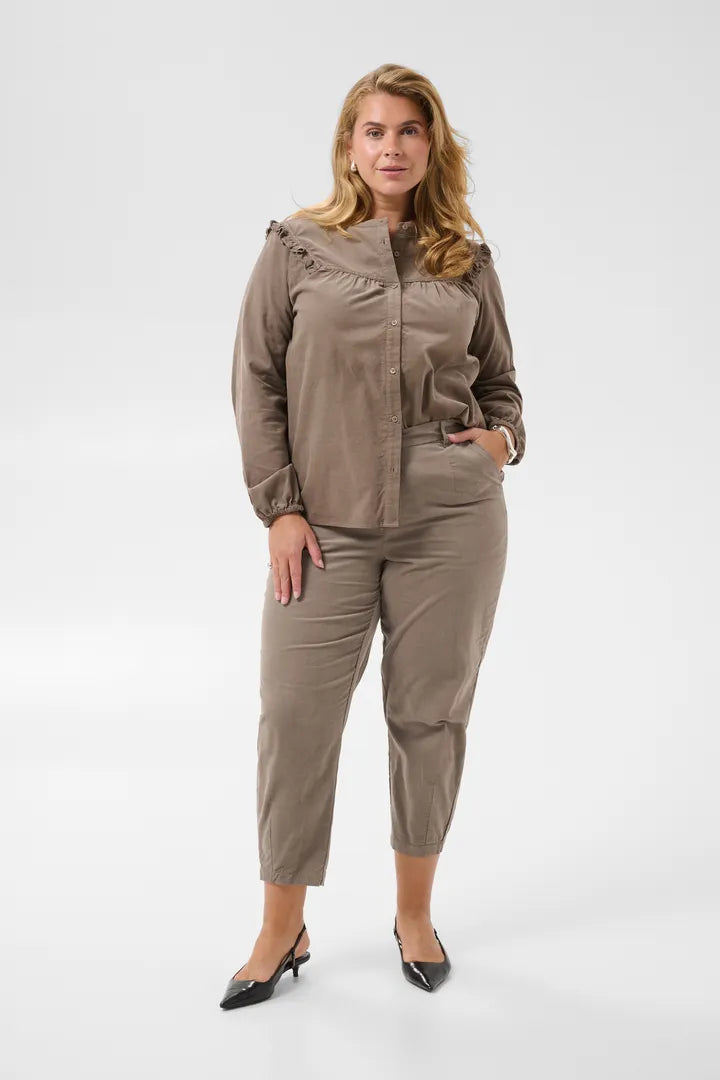Hose „Barell-Fit“ in Babycord