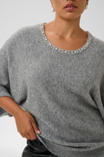 Pulli mit Perlen-Details