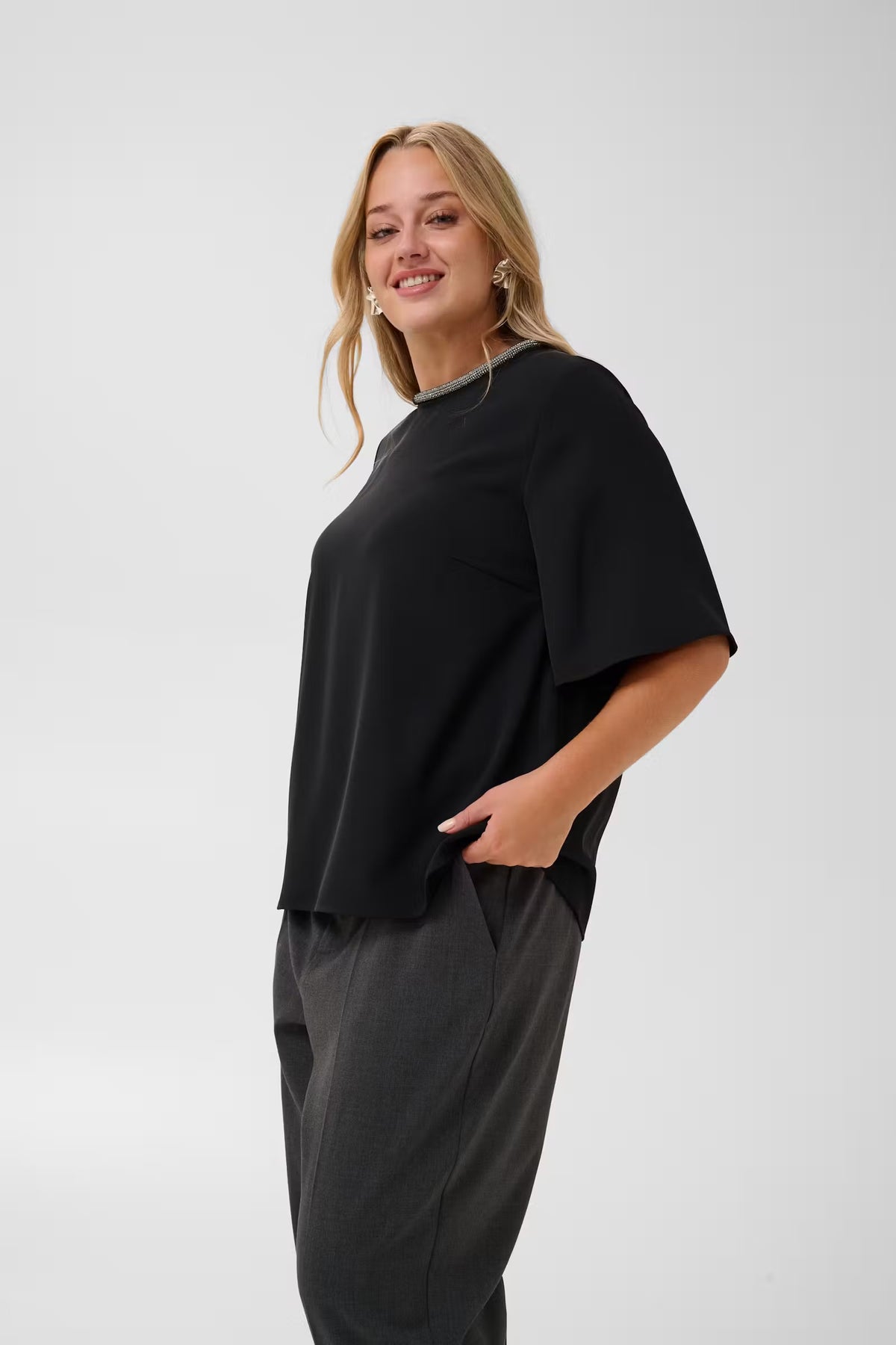 Elegantes Blusenshirt mit Verzierung