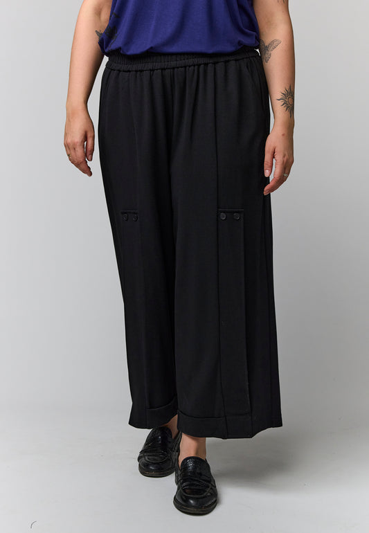 Hose mit raffinierten Details
