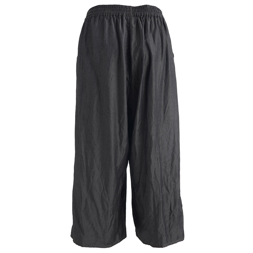moderne Schlupfhose mit leichtem Glanz