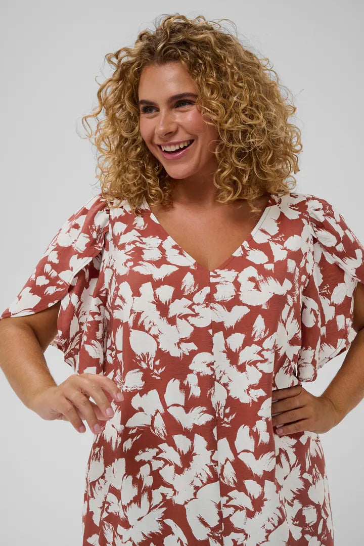 Sommerkleid mit Schlitz