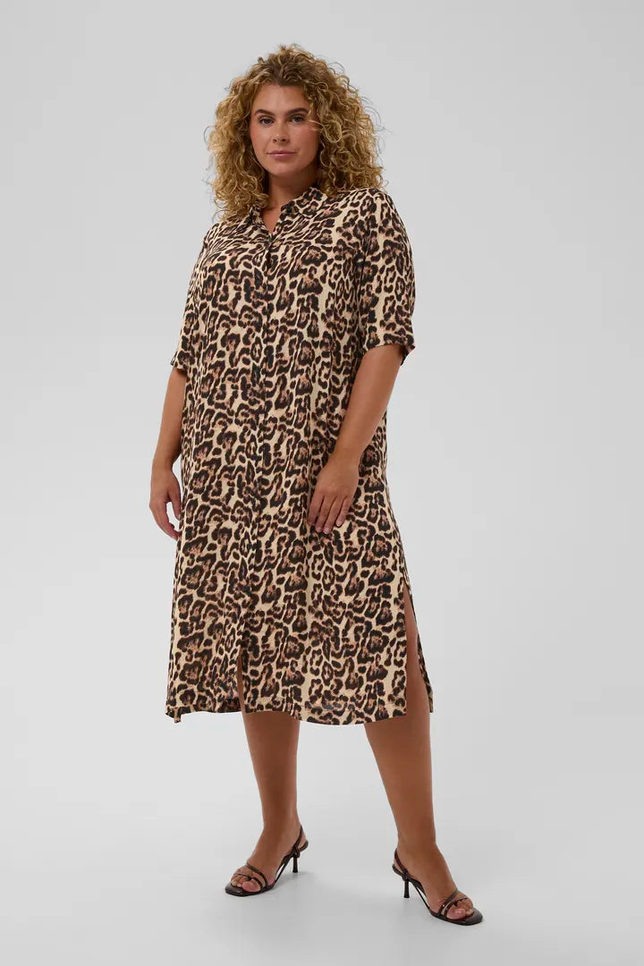 sommerliches Kleid in Leo