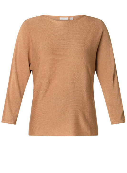 glänzender Strickpilli
