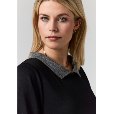 Sweater mit raffinierten Details