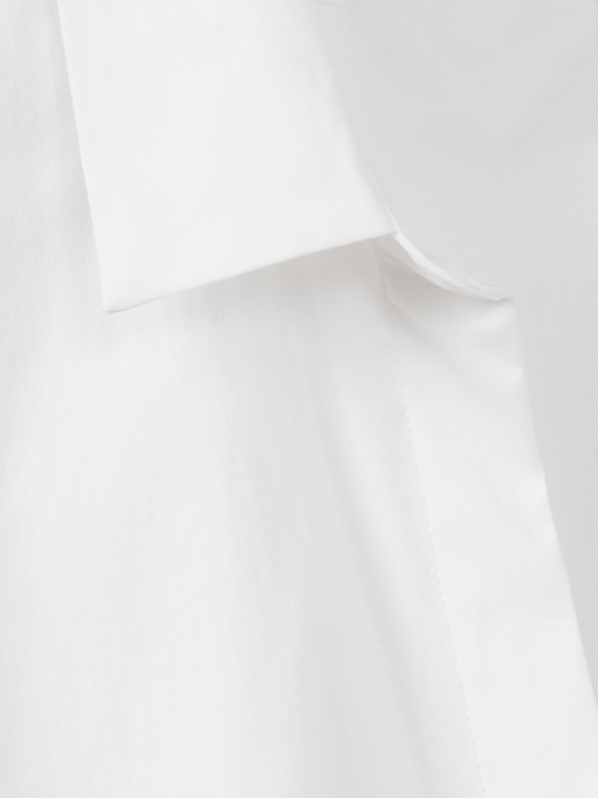 Klassische Bluse mit Hemdkragen